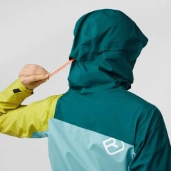 Ortovox WESTALPEN 3L LIGHT JACKET W Damen - Hardshelljacke 28 Ortovox WESTALPEN 3L LIGHT JACKET W Damen - Hardshelljacke -Campingbedarf Geschäft 5638014031 m westalpen 3l light jacket w ortovox 24